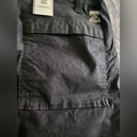 Men Levi's convertible Hiking Pants - Picture 2 of 12